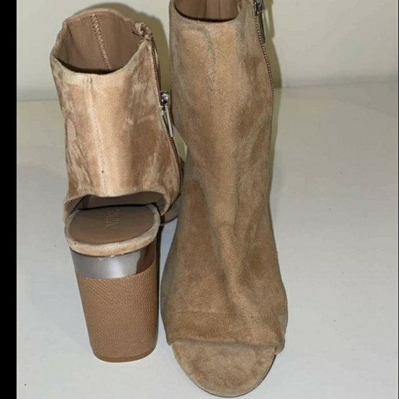 Vince OpenToe Booties - Picture 5 of 9